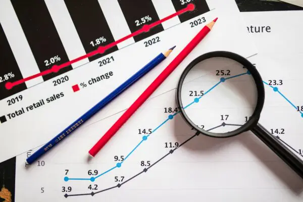 Maîtriser l’Analyse Stratégique : PESTEL, SWOT et Forces de Porter